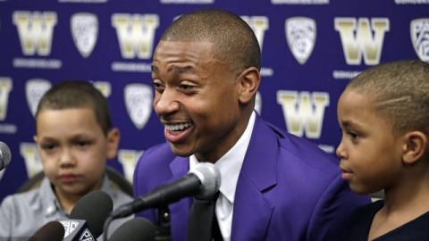 玫瑰德比45年魔咒告破！曼联1-2利兹联主场沦陷