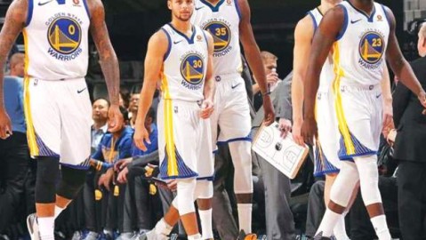 勇士单场149分创纪录！三分雨背后藏着王朝最后一舞的秘密