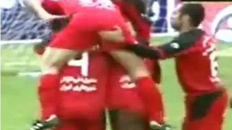 为什么体育比赛的意外瞬间总能让球迷笑到头掉？