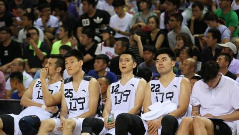 标题：辽篮残阵不敌塞尔维亚KLS队 丛明晨成唯一亮点