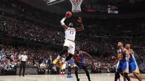 金州勇士108-85横扫骑士4年3冠王朝加冕