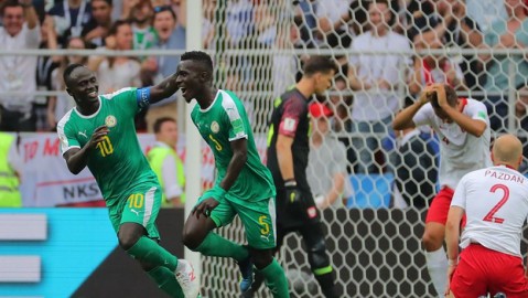 乌龙送礼+门将失误葬送好局：波兰1-2塞内加尔非洲雄狮夺首胜